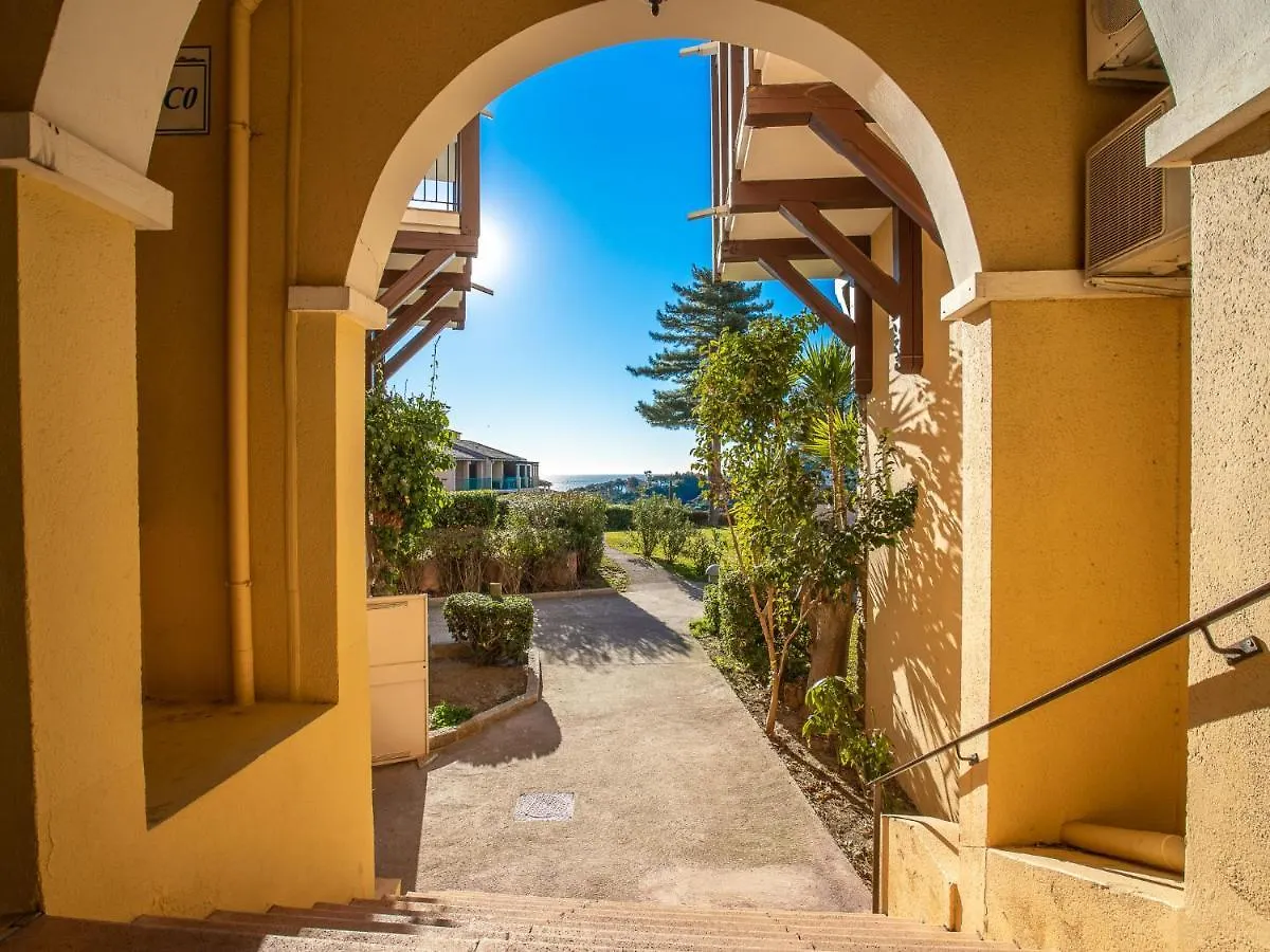 Studio Village Cap Esterel - Le Village-33 By Interhome Saint-Raphaël