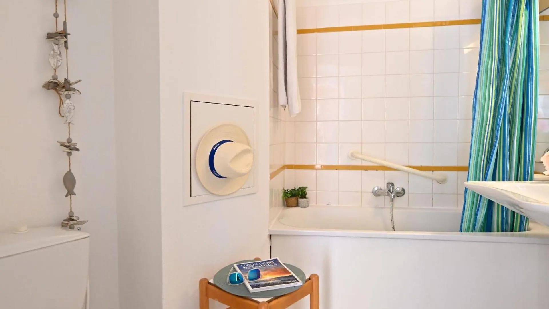 Studio Village Cap Esterel - Le Village-33 By Interhome Saint-Raphaël 公寓